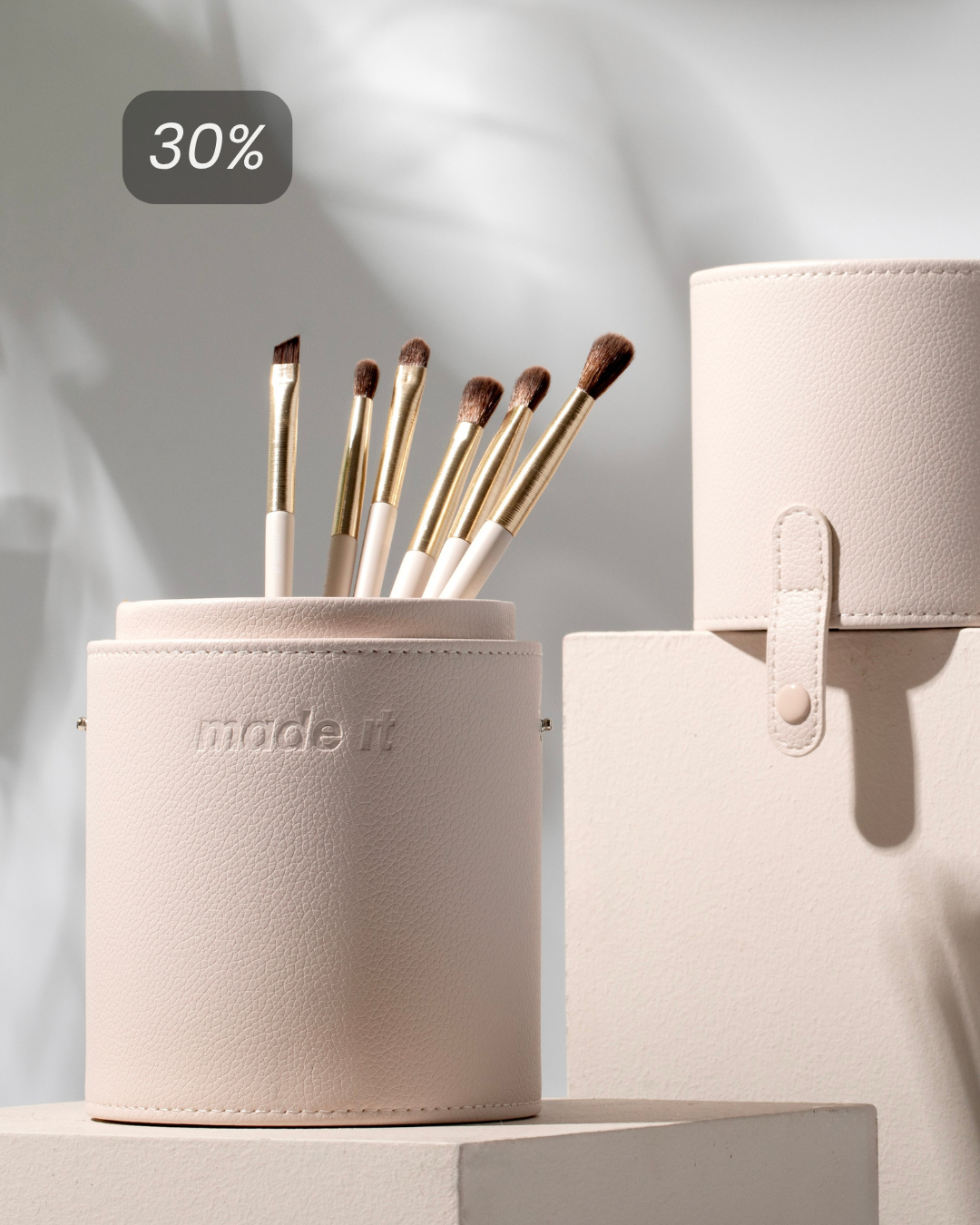 THE BRUSH KIT